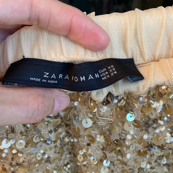 Zara gold and pearl beaded mini skirt. - Picture 4 of 5